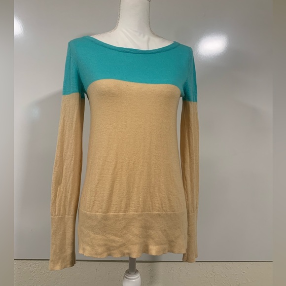 LILLY PULITZER 2 TONE SWEATER - Picture 1 of 8